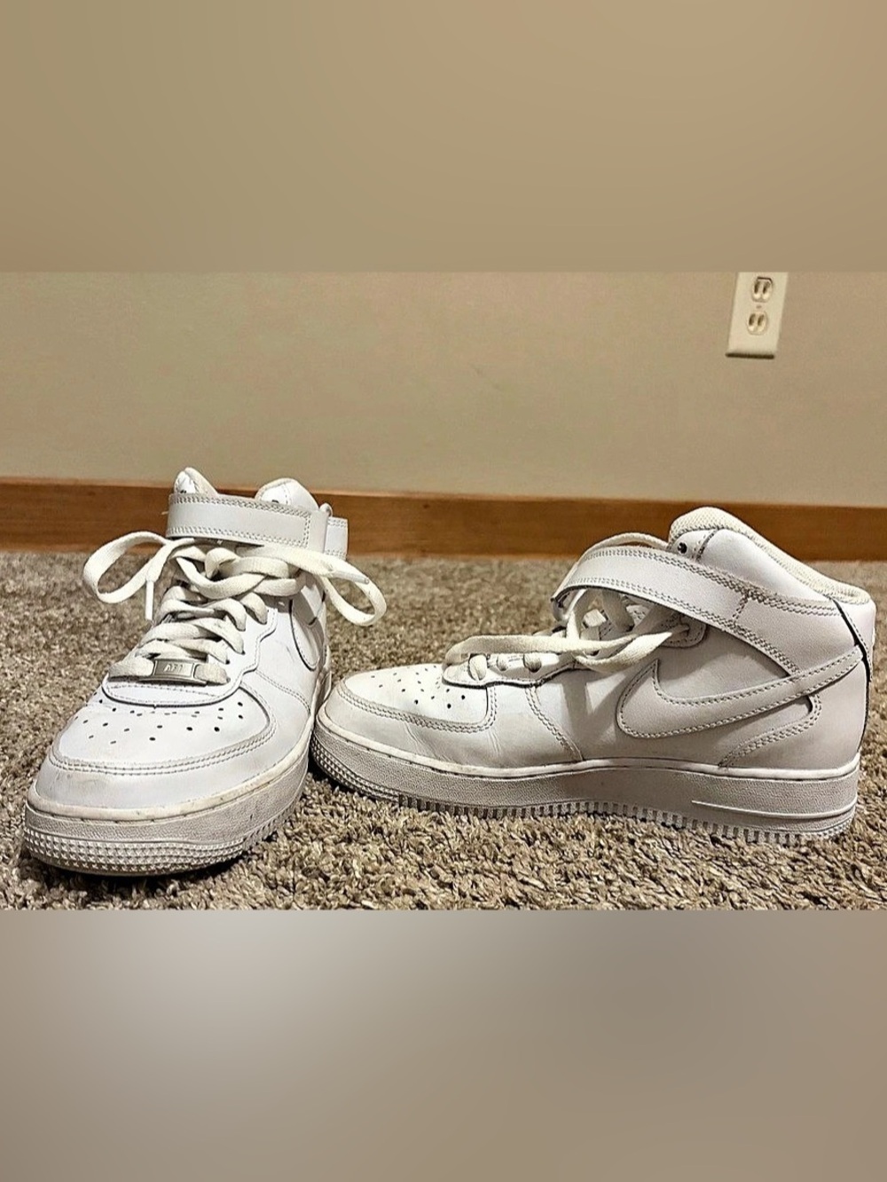 Nike Air Force 1 Mid LE Triple White Sneakers 6Y Women’s 7.5